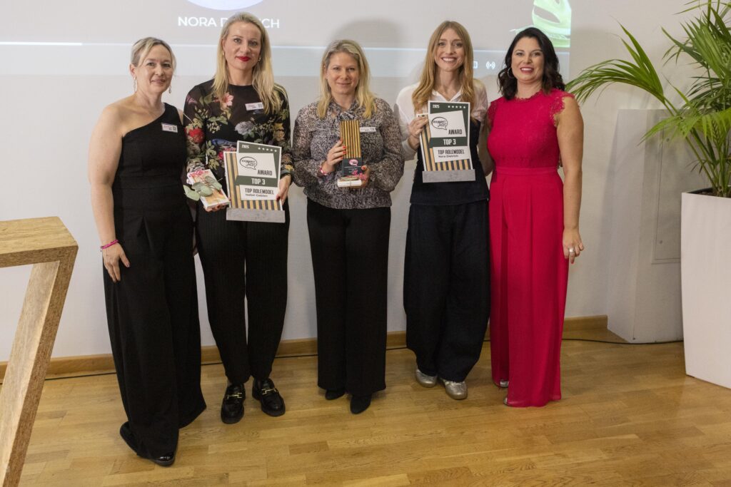 Top Rolemodel women